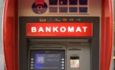 Emigrantët depozitojnë paratë në bankat e Kosovës