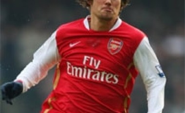 Rosicky shpëton Arsenalin nga humbja