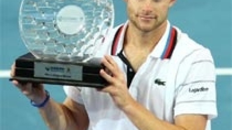 Roddick fiton në Brisbane