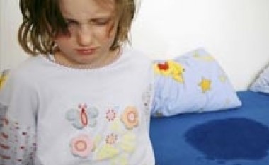 Urinimi i pavullnetshëm te fëmijët dhe roli i psikoterapisë
