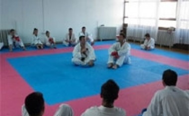 Shpallen më të mirët në karate