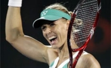 Dementieva fiton në Sydney