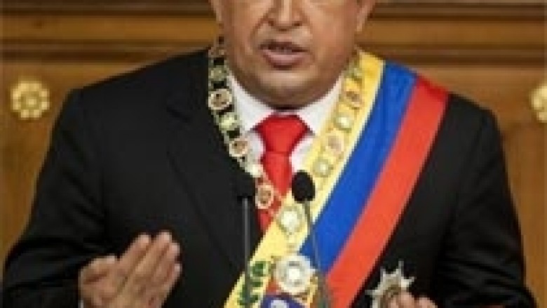 Chavez ndaloi serialin për shkak të qenit Hugo i Vogël