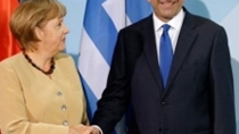 FMN lejon këstin e parë për Greqinë, Merkel optimiste