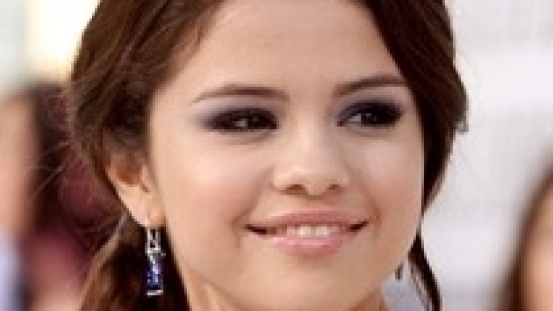 Selena Gomez në lidhje me Luke Bracey