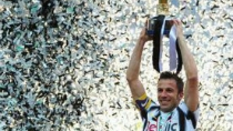 Del Piero, katër gola për Sydneyn (Video)