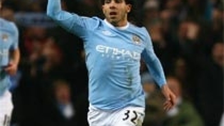 Tevez dënon Unitedin