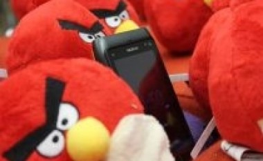 Angry Birds në Facebook për 14 shkurt