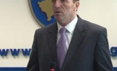 Ministri Shala takon zyrtarët e  FMN-së