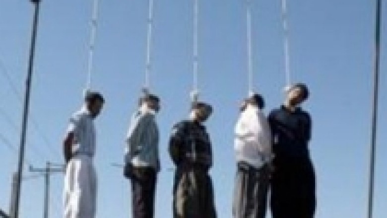 Iran, ekzekutohen pesë kontrabandues droge