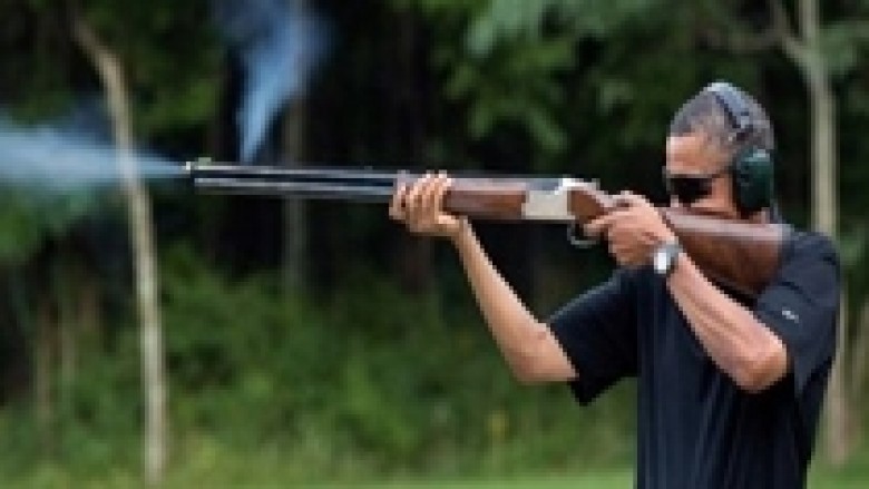 Obama shtie me armë