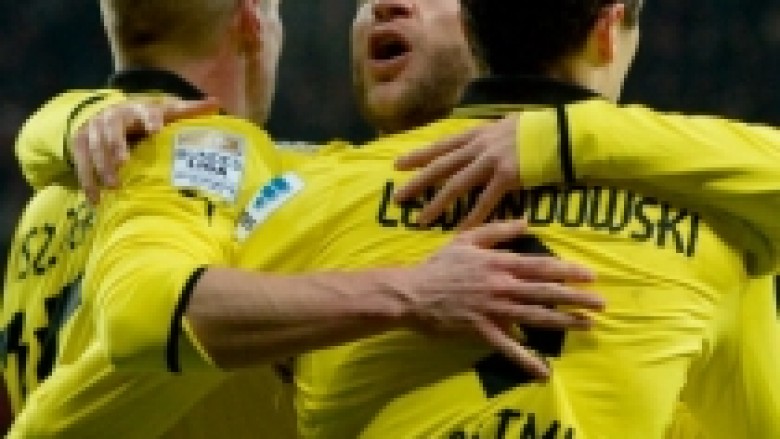 Dortmundi fiton pas dramës