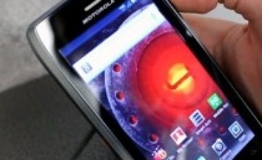 Motorola Droid 4 prezantohet më 10 shkurt