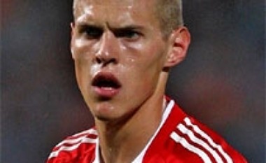 Juve përgatit ofertë për Skrtel