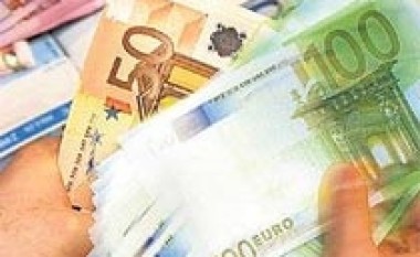 Shqipëri, kreditë e keqija 3.8%