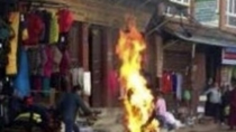 Vetëdigjet tibetiani, kundërshton sundimin kinez