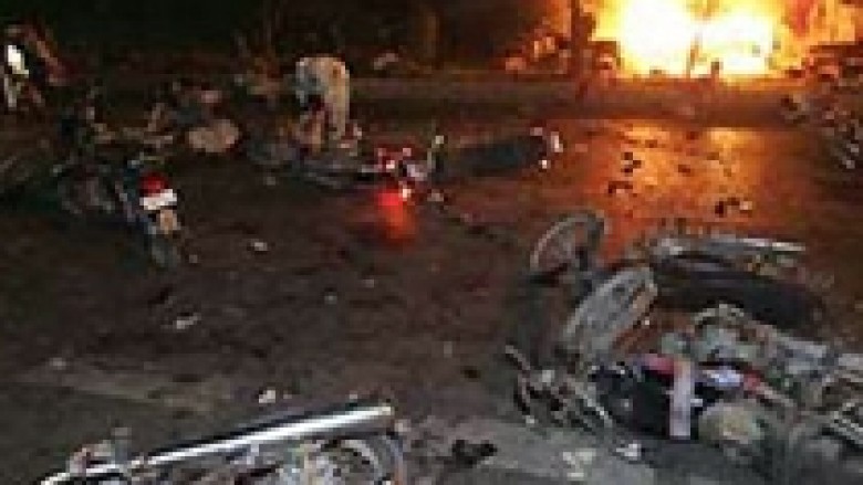 Pakistan, 47 të vrarë nga sulmi me bombë