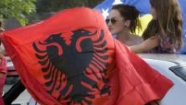 Tirana feston pesëvjetorin e pavarësisë