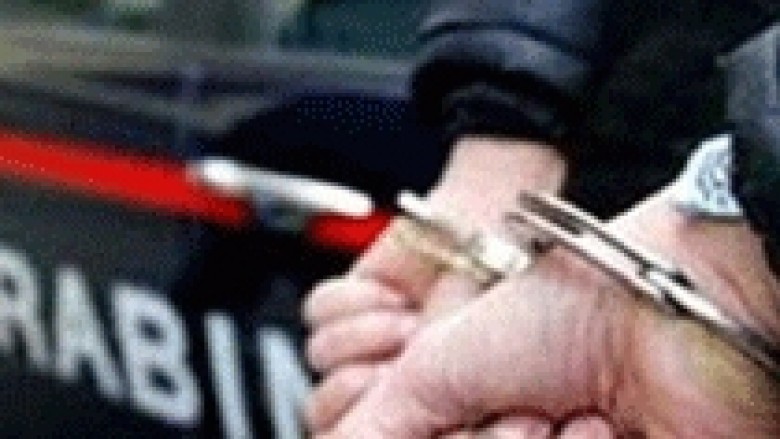 Në Itali kapen dy shqiptarë me 13.7 kilogramë marihuanë