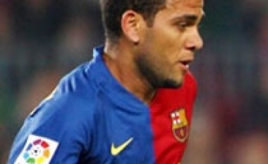 Alves: Barca është ende lider