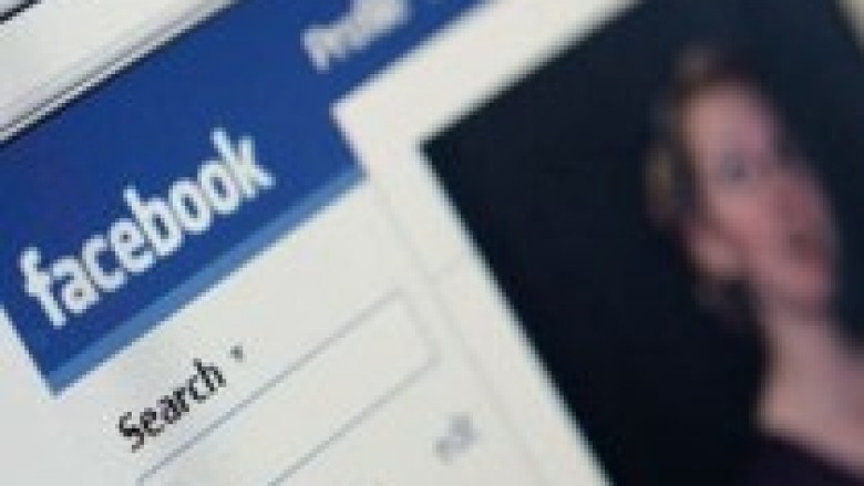 Me “Like”, përdoruesit e Facebook padashje zbulojnë sekretet e tyre intime