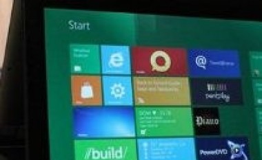 Lenovo i pari me Windows 8