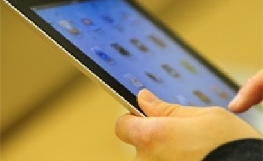 iPad 2 shitet për 1.014 dollarë në tregun e zi