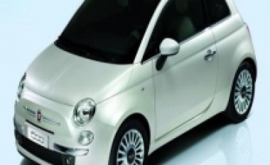 Krajsler planifikon model elektrik të Fiat 500