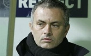 Mourinho akuzon mediat italiane