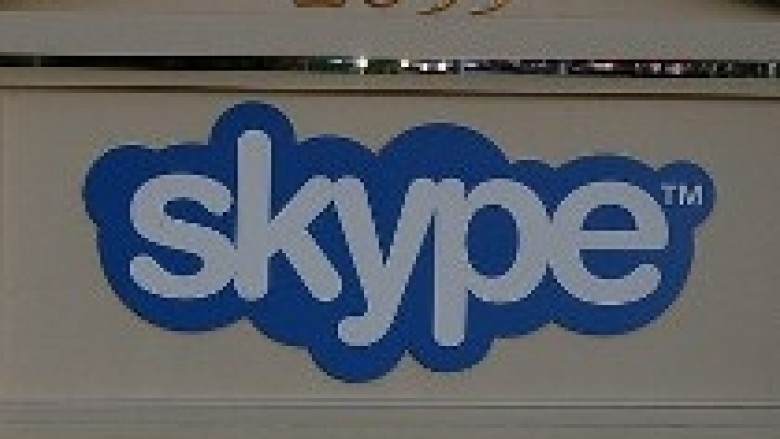 Skype punëson, Yahoo largon punëtorë