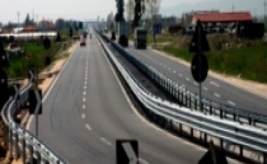 Berisha përuron autostradën Lushnje-Fier