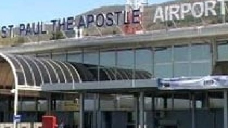 Turqit përfundojnë rindërtimin në Aeroportin e Ohrit