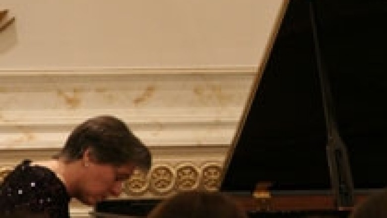 Ka nisur “Chopin Piano Fest Prishtina 2012”