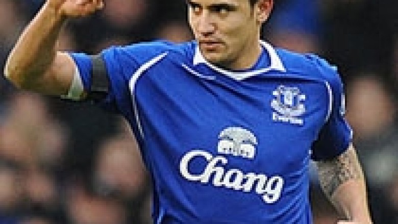 Cahill i jep fitoren Evertonit