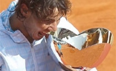 Nadal fiton titullin e gjashtë radhazi në Monte Carlo