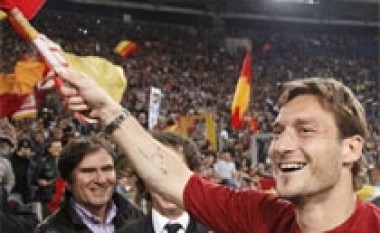 Totti dënohet me 20 mijë euro