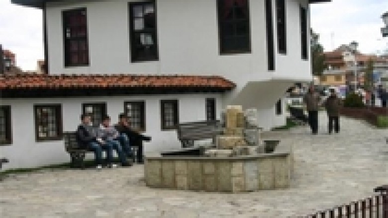 135 vjetori i Lidhjes së Prizrenit pa shtatoret e Ymer Prizrenit e Avdyl Frashërit