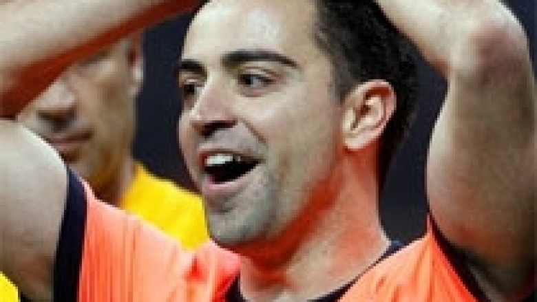 Xavi fjaloset me Mourinhon