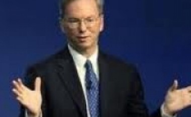 Google: Eric Schmidt u shpërblye me 101 milionë vitin e kaluar