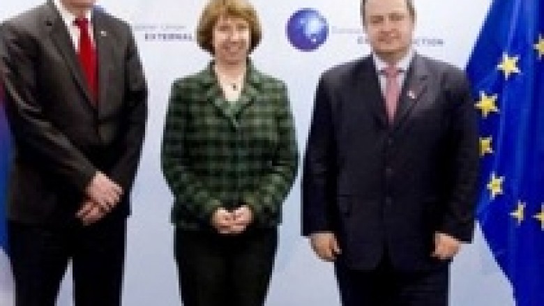 Thaçi e Dacic, së shpejti takohen te baronesha Ashton