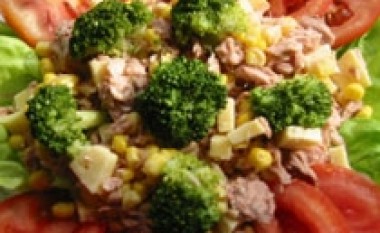 Sallatë me ton e brokoli