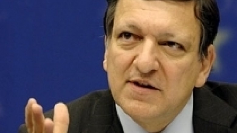 Barroso: BE do të mbrojë euron