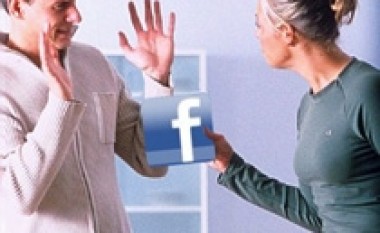 Si ndikon Facebooku në lidhjen tuaj
