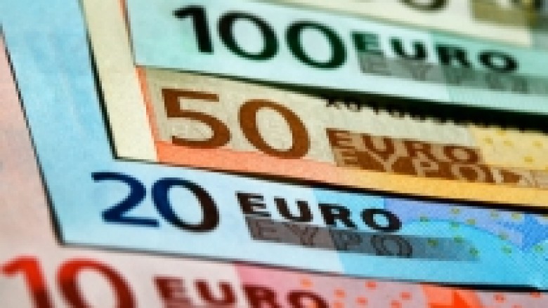 Euro u bë valuta themelore rezerve në Rusi