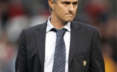 Mourinho: Kemi nevojë për tre përforcime