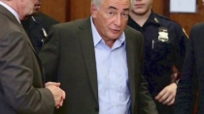 Strauss-Kahn sot në gjyq