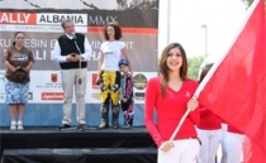 Nis e gara e makinave Rally Albania 2010