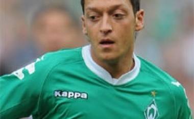 Arsenali afër angazhimit të Mesut Ozil