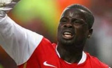 Edhe Fiorentina pas Eboue