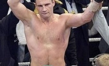 Valuev do të përballet me Klitschko